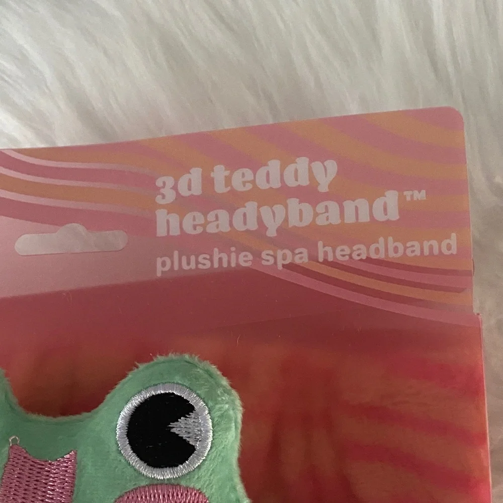 The Crème Shop Green 3D Teddy Frog Plushie Spa Headband NEW